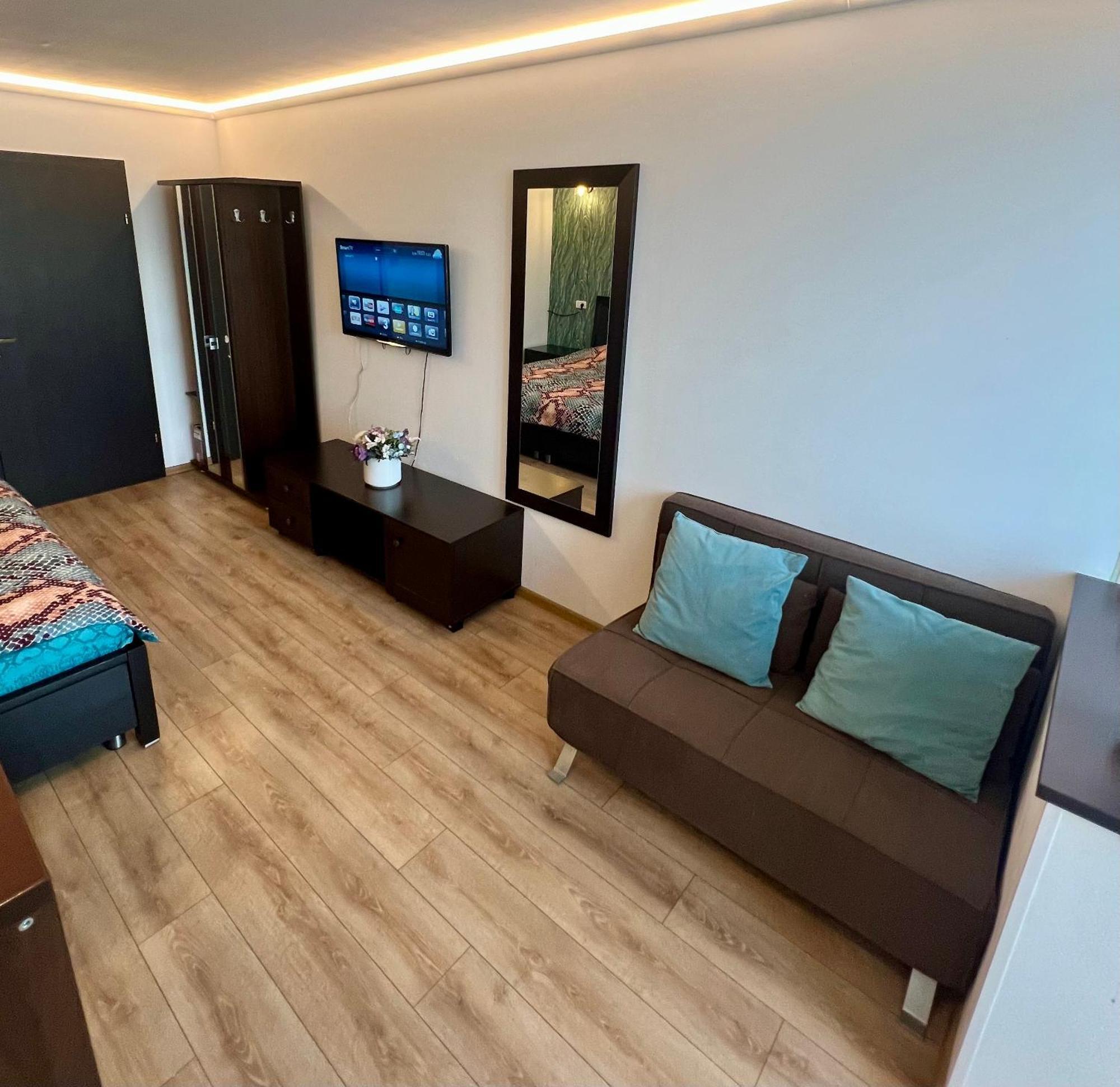 2 Venturo Victoriei Wi-Fi Self Check-In Apartment บราชอฟ ภายนอก รูปภาพ